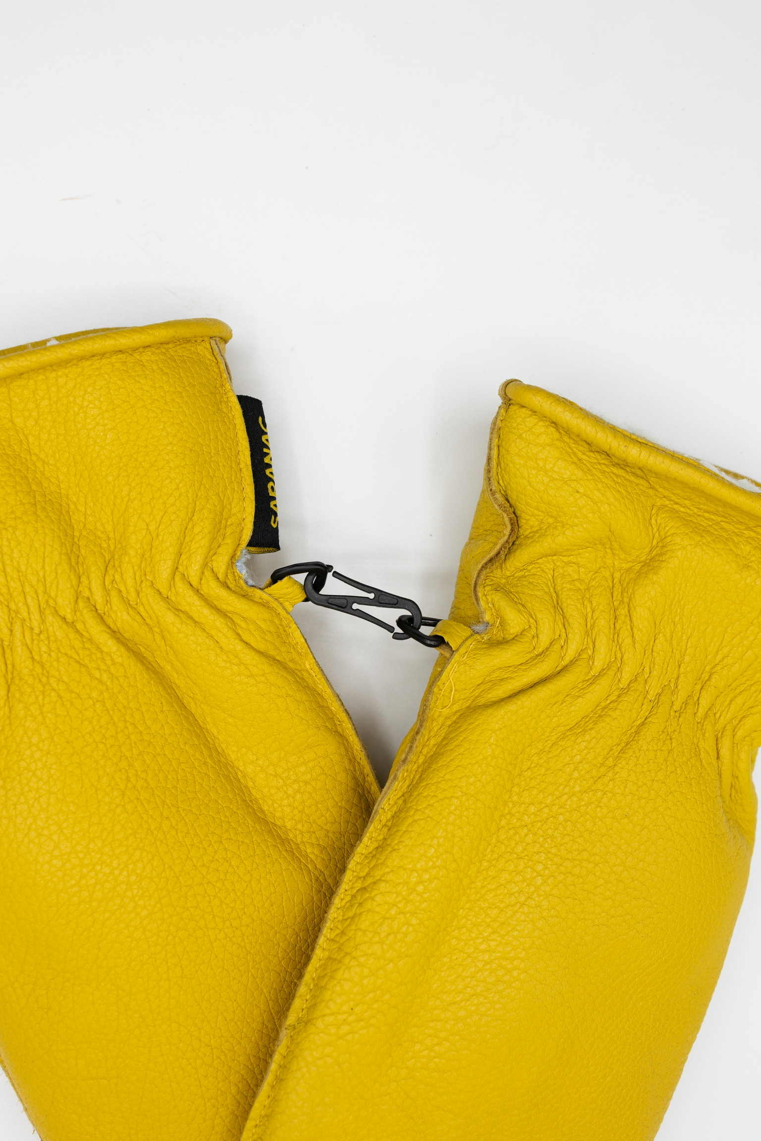 Lineage 4 DEER GRAIN MITT WRIST