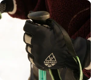 Saranac Gloves skiing